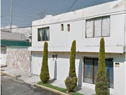 HERMOSA CASA , EXCELENTE UBICACIÓN TOLUCA EDO DE MEX
