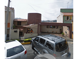 CASA EN REMATE