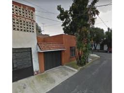 CASA EN REMATE