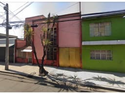 CASA EN REMATE