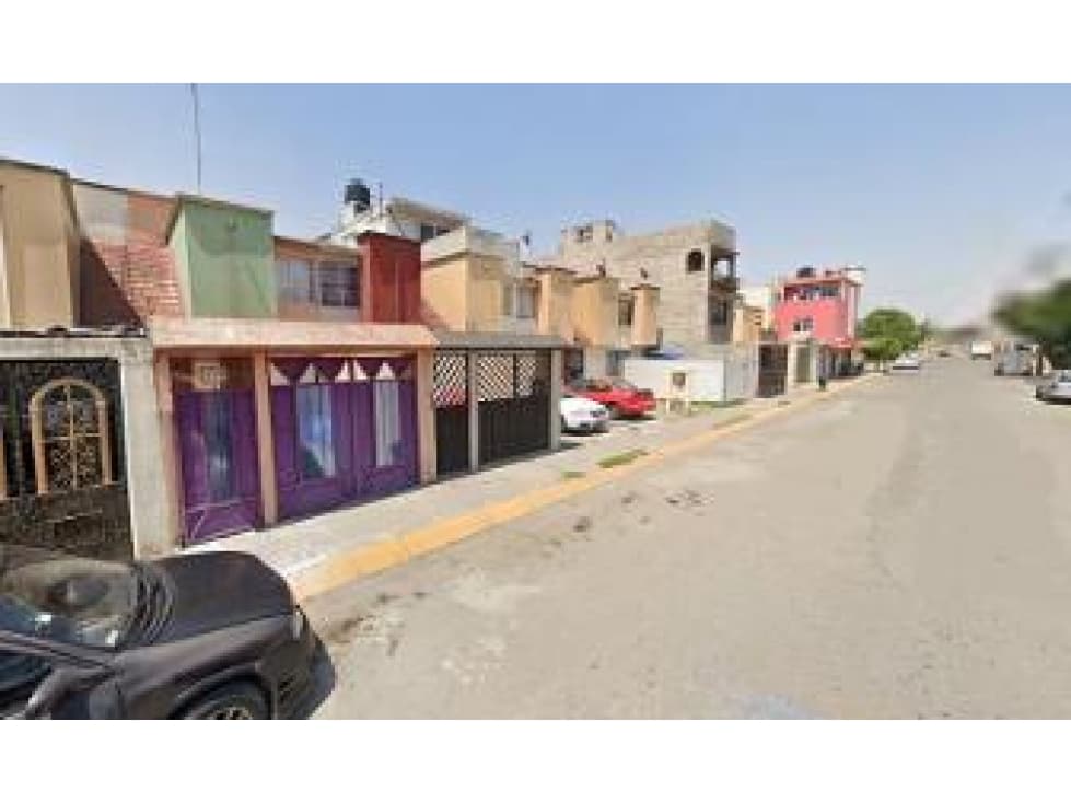 CASA EN VENTA BOSQUES DE TULTEPEC — foto 1