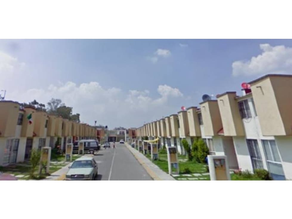 CASA EN VENTA PASEOS DE TULTEPEC I — foto 1