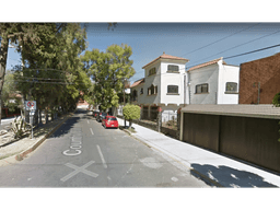 CASA EN VENTA DE UN REMATE BANCARIO " ADJUDICADA " EN COYOACAN.