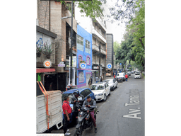 CASA DISPONIBLE EN CUAUHTEMOC COL. HIPODROMO