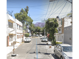 ADQUIERE INCREÍBLE CASA DE REMATE EN COYOACÁN CDMX