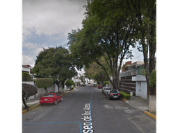 ADQUIERE INCREÍBLE CASA DE REMATE EN COYOACÁN
