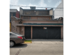 CASA EN FRACC. JACARANDAS