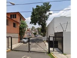 CASA EN REMATE BANCARIO EN EJIDO TEPEPAN, COYOACÁN