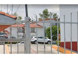 CASA EN LINDA PRIVADA EN ATIZAPAN ACABADOS DE LUJO