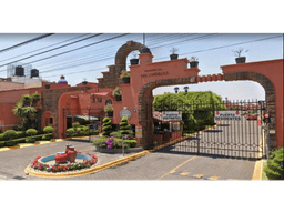 CASA EN CRUZ DEL CRISTO 10, BUGAMBILIAS, NAUCALPAN DE JUAREZ.