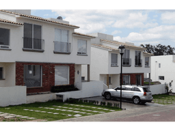 CASA EN BOSQUES DE SHERWWOOD BOSQUES DEL LAGO CUAUTITLAN IZACALLI