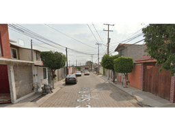 Gran Oportunidad!!! Hermosa y amplia CASA en Remate, Sta. Mónica, Qro.