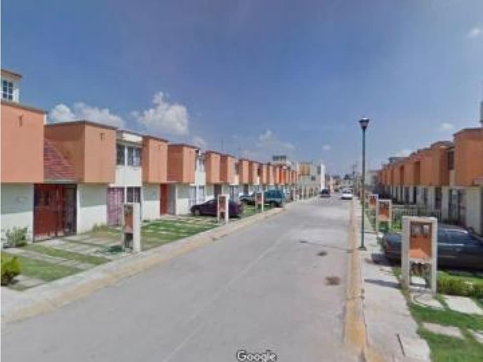 CASA EN VENTA PASEOS DE TULTEPEC — foto 1