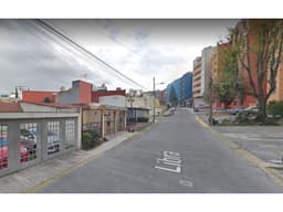 CASA EN REMATE BANCARIO EN JARDINES DE SATELITE NAUCALPAN EDOMEX