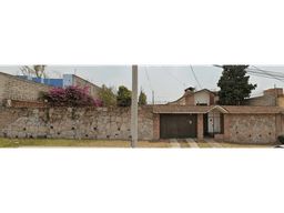 CASA EN REMATE DE LUJO BOSQUES DEL LAGO