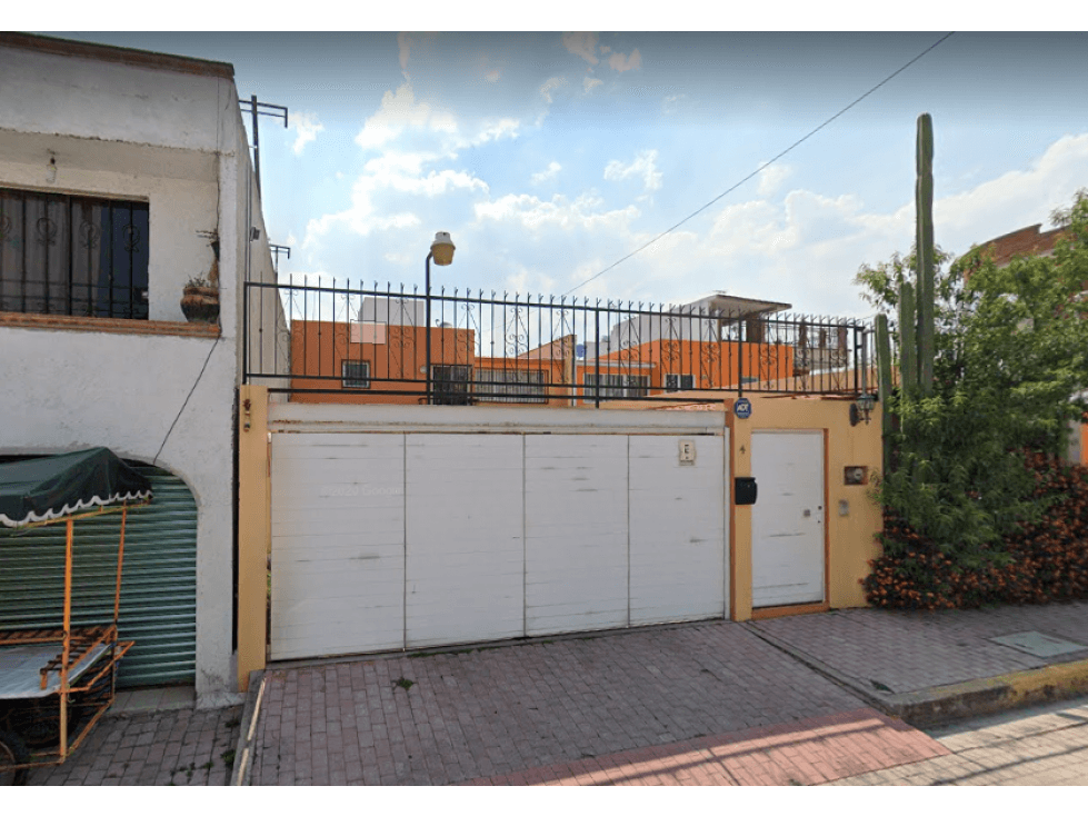 CASA EN REMATE DE LUJO EN TEPOTZOTLÁN — foto 1