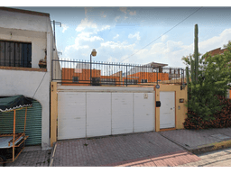 CASA EN REMATE DE LUJO EN TEPOTZOTLÁN