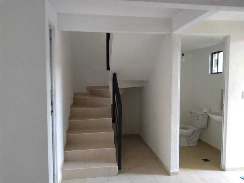BONITA CASA EN PACHUCA — foto 2