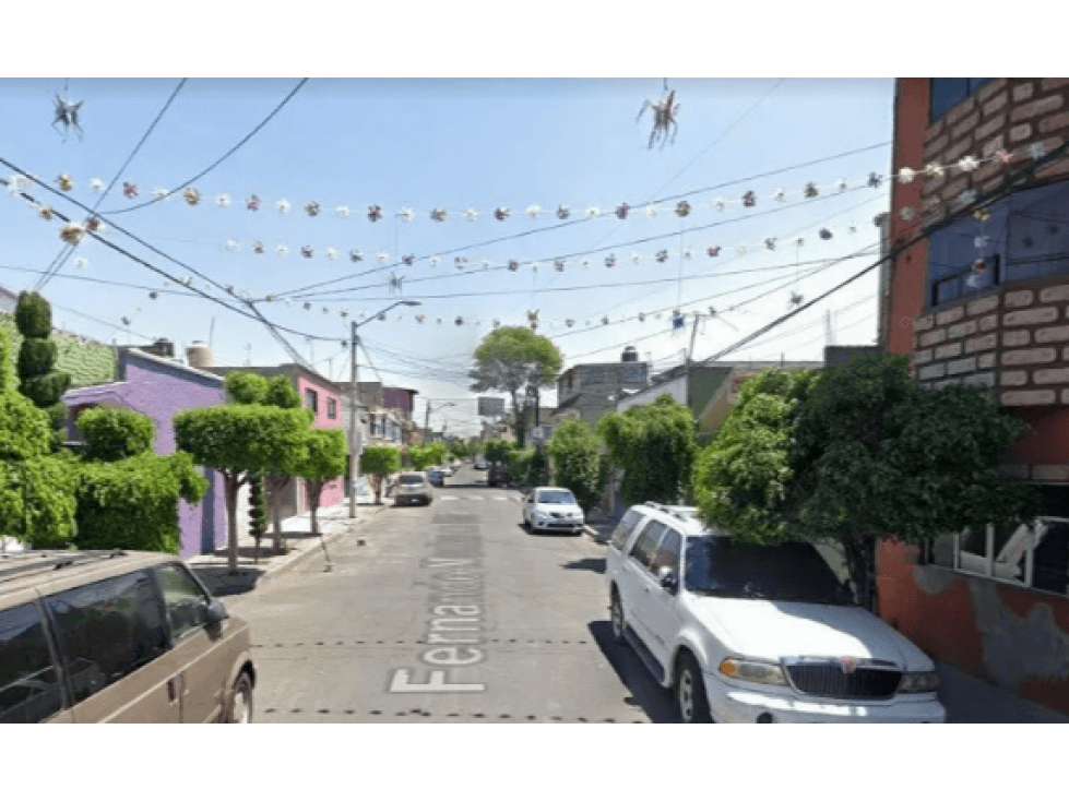 EXCLUSIVA CASA GRAN OPORTUNIDAD — foto 2