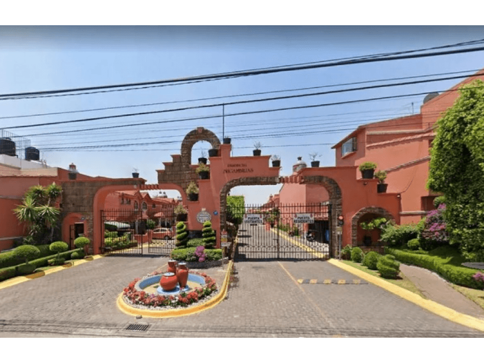 CASA EN BUGAMBILIAS NAUCALPAN EDOMEX — foto 2