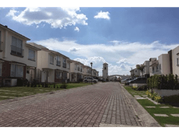 CASA EN BOSQUES DE SHERWOOD BOSQUES DEL LAGO CUAUTITLAN IZACALLI