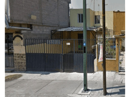 CASA EM VEMTA EM COL. UNIDAD HABITACIONAL EL ROSARIO