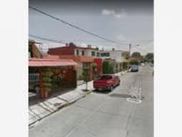 VENTA DE BONITA CASA "REMATE BANCARIO" BOSQUES DE MÉXICO TLALNEPANTLA