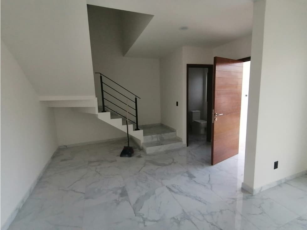 HERMOSA CASA EN PACHUCA — foto 3