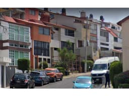 CASA EN REMATE BANCARIO EN FUENTES DE SATELITE NAUCALPAN EDOMEX