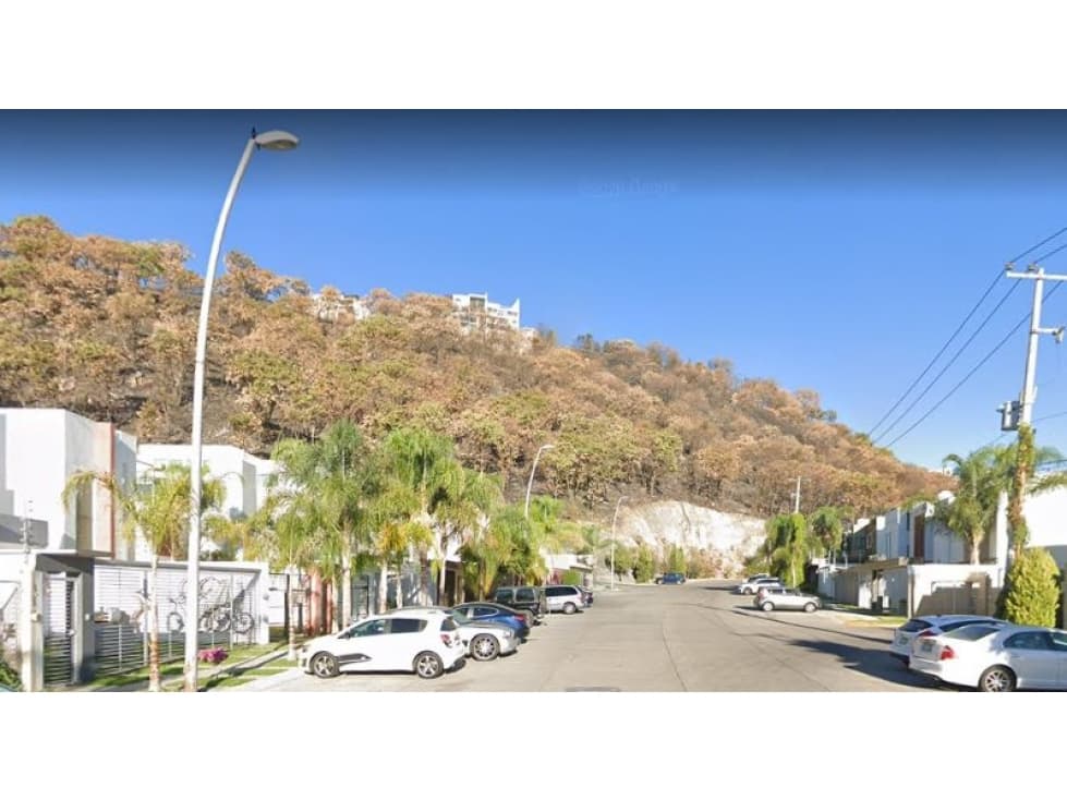 VENTA DE CASA EN BUGAMBILIAS, ZAPOPAN — foto 3