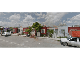 CASA DISPONIBLE EN COL. CANCÚN, MNPIO. BENITO JUAREZ, QUINTANA ROO