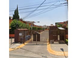 Casa en U.H. Valle del Tenayo #15 , Tlalnepantla C.P. 54147