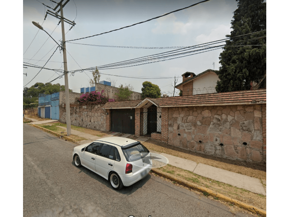 CASA EN REMATE DE LUJO BOSQUES DEL LAGO — foto 3