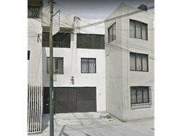 CASA ADJUDICADA EN CALZADA DEL HUESO 334, EX HDA. COAPA COYOACAN