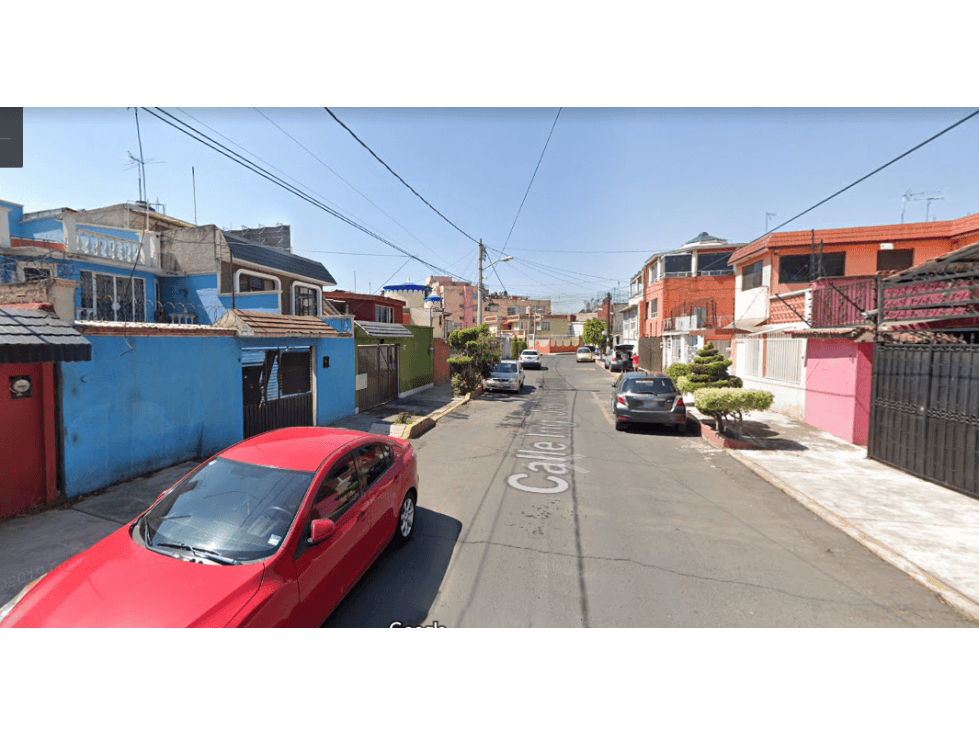 EXCELENTE CASA EN REMATE — foto 4