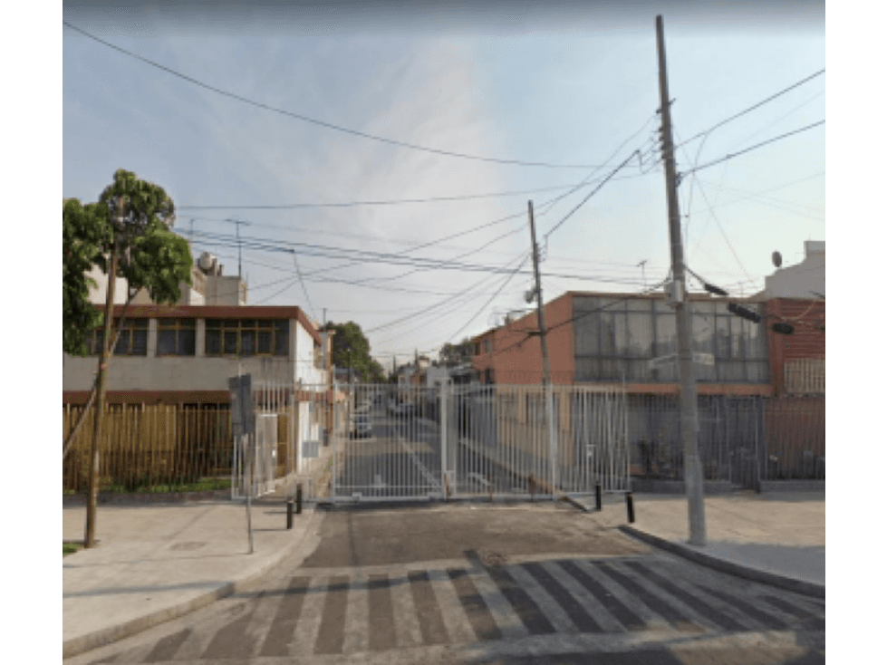 CASA EN PLAYA MOCAMBO MILITAR MARTE — foto 1
