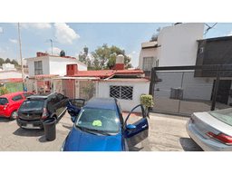 ¡CASA EN LOMAS VERDES!  BRL
