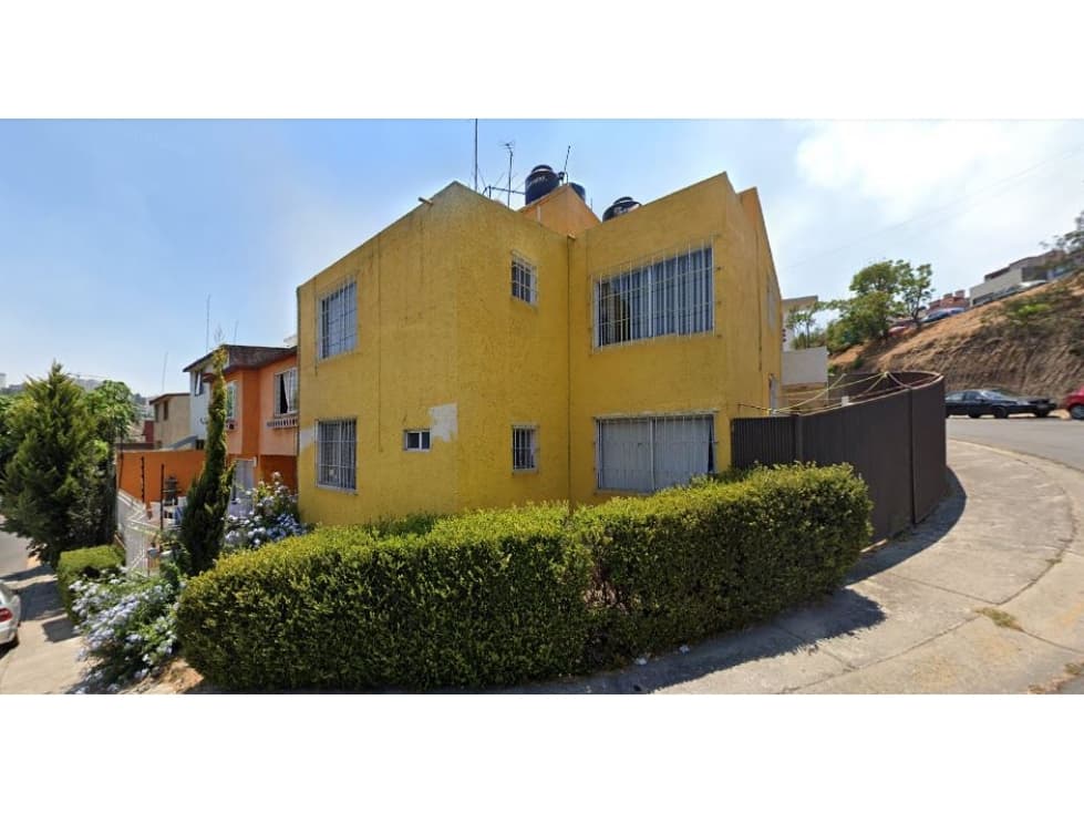 EXCELENTE CASA LOMAS VERDES 5TA SECCION — foto 3