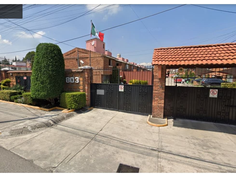 CASA EN REMATE — foto 4