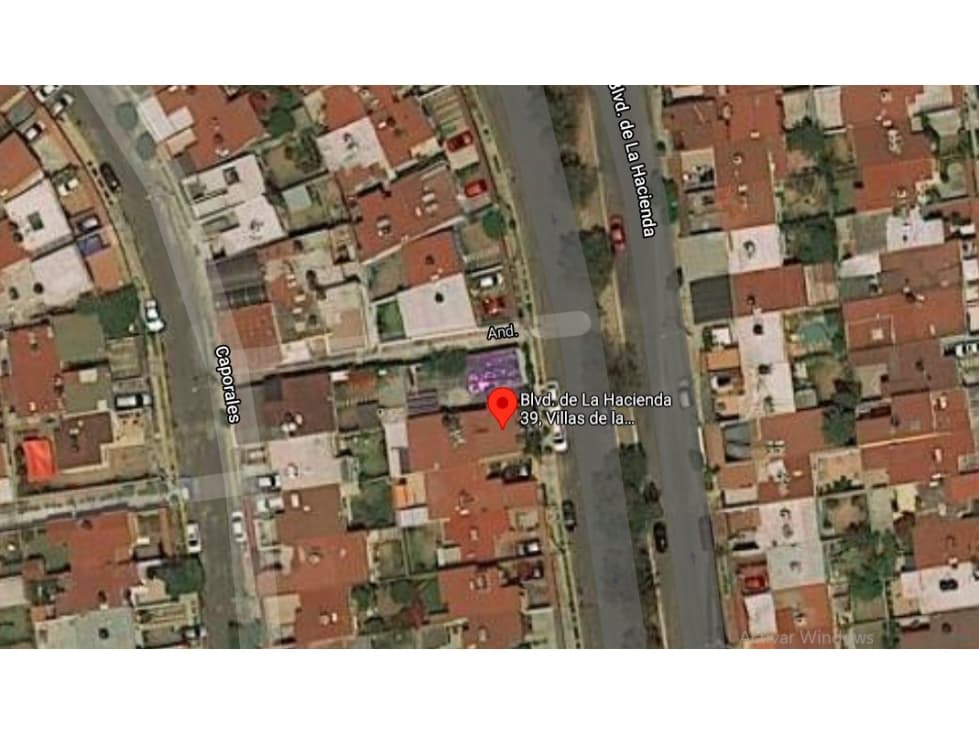 CASA MUY AMPLIA EXCELENTES ACABADOS — foto 5