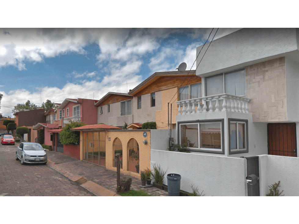 ¡CASA EN LOMAS DE LA FUENTE! ORO — foto 1