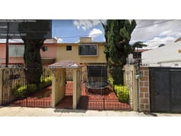 SE VENDE CASA EN VIVEROS DE LA LOMA,TLANEPANTLA EDO.MEX.