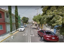 REMATE DE INIGUALBLE CASA EN COL. ESCUADRON 201, IZTAPALAPA