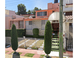 VENTA EN CASA VIA LACTEA JARDINES DE SATELITE NAUCALPAN