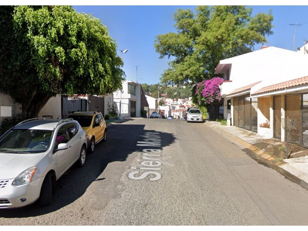 CASA EN 4TA SECCION DE LOMAS VERDES — foto 5