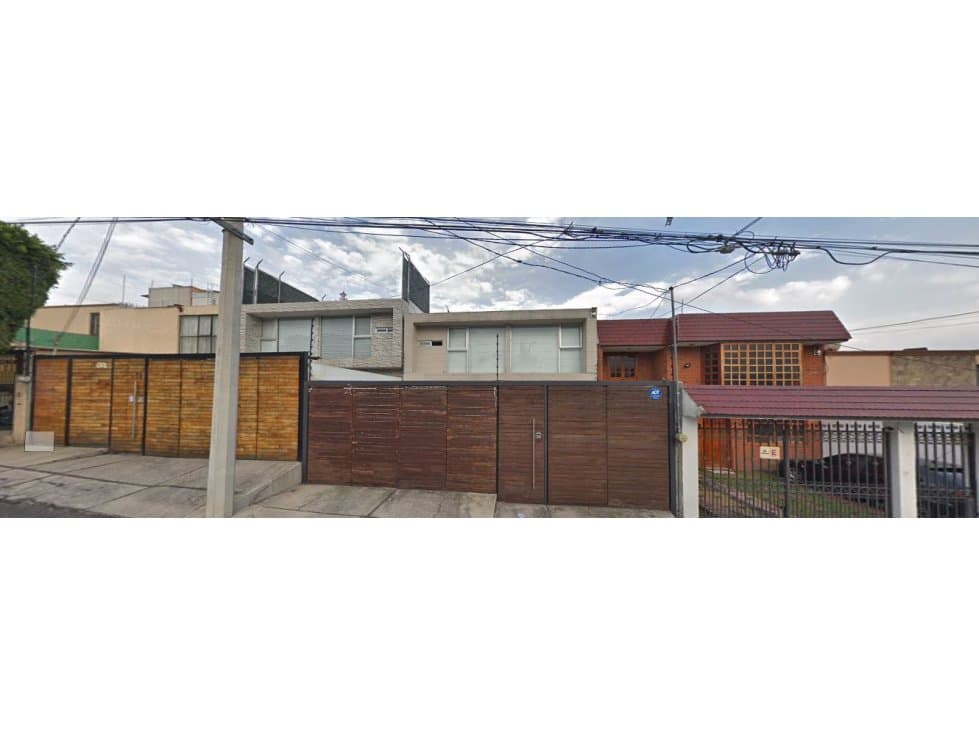 CASA EN BOULEVARES NAUCALPAN REMATE — foto 2
