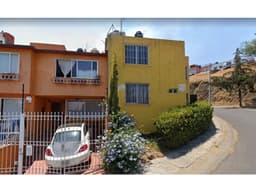 EXCELENTE CASA LOMAS VERDES 5TA SECCION