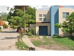 ¡¡ CASA EN REMATE UBICADO PASEOS UNIVERSIDAD II, PUERTO VALLARTA ! L