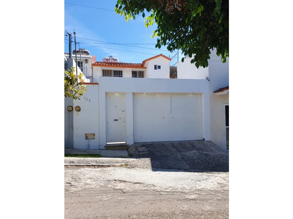 Hermosa casa en Colonia La Alborada (Laguitos) — foto 1