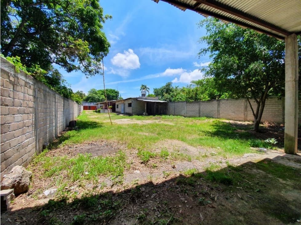 Casa con bodega en el Jobo y mucho terreno — foto 4